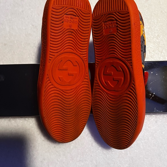 So Cool!
Gucci Kids 20mm Supreme Gg H2o Banana  Velcro Strap Sneakers Size 34(3) - Picture 9 of 9